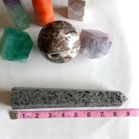 Yooperlite Crystal Tower - Picture 7 of 7